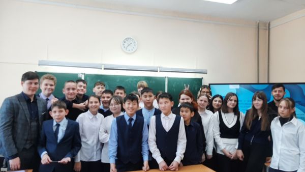 «Подросток и закон»: классный час для гимназистов от студентов-практикантов