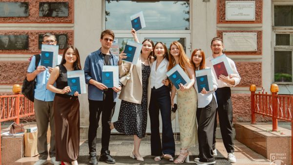 На отделении гуманитарно-эстетического образования состоялся выпускной
