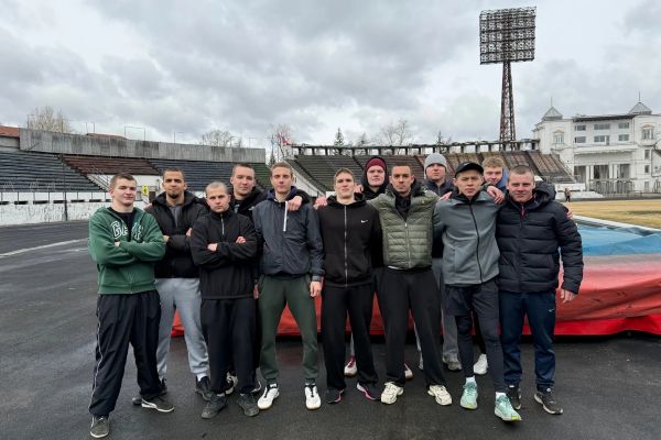 Команда Педагогического института победила в военизированной эстафете