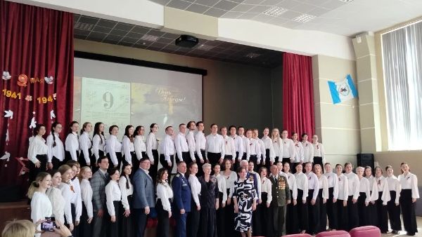 ПРАЗДНИЧНЫЙ КОНЦЕРТ «СКВОЗЬ ВЕКА К ПОБЕДЕ»