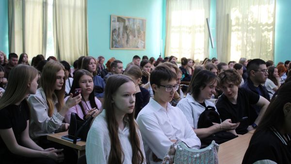 ПЕРВАЯ ВСТРЕЧА С ПЕРВОКУРСНИКАМИ НА ОГЭО