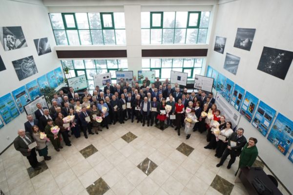 Поздравляем