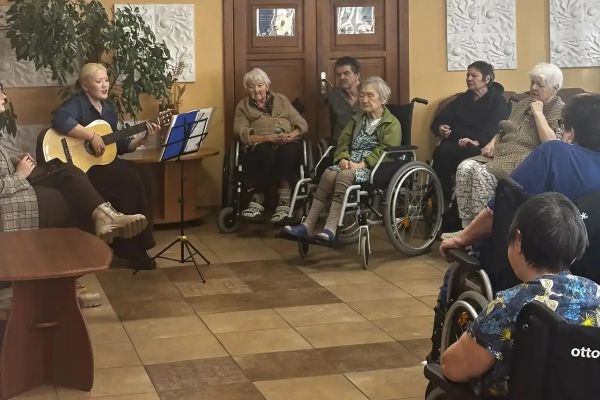 ТЕПЛО ВСТРЕЧИ: ВЫЕЗД ВОЛОНТЁРСКОГО СЕКТОРА ОГЭО В ГЕРОНТОЛОГИЧЕСКИЙ ЦЕНТР